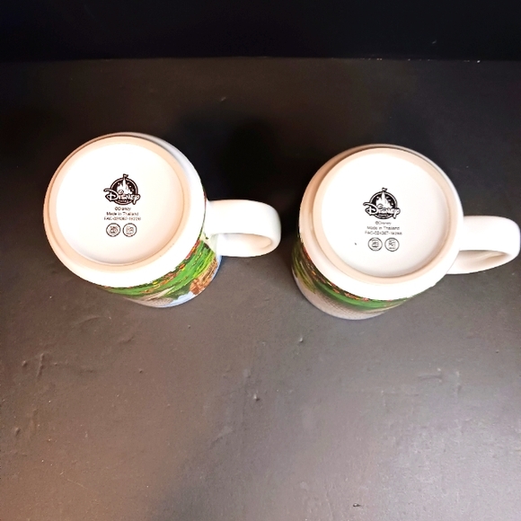 Set of two Disney Parks coffee mugs - Picture 5 of 5